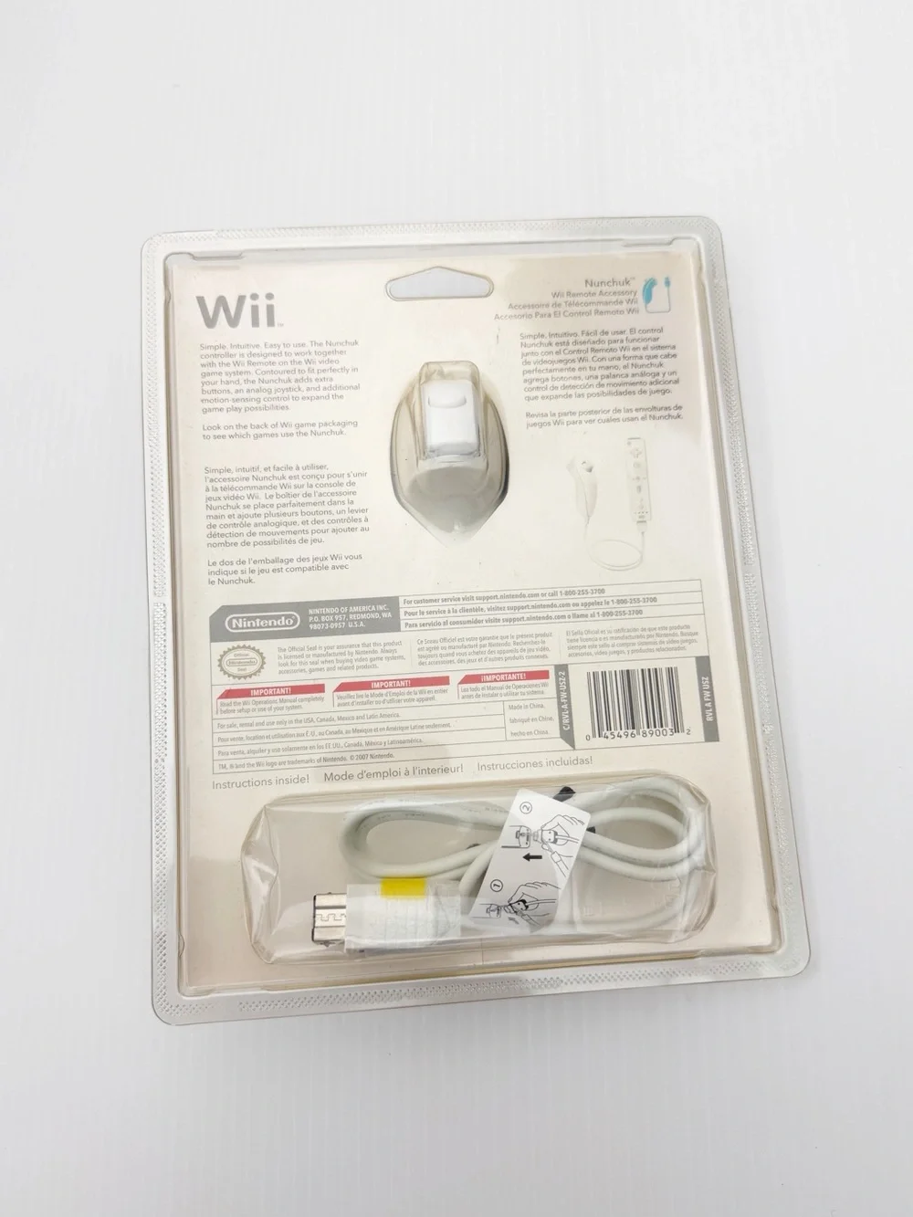 Authentic Nintendo Original Wii Remote Nunchuck White Controller Accessory